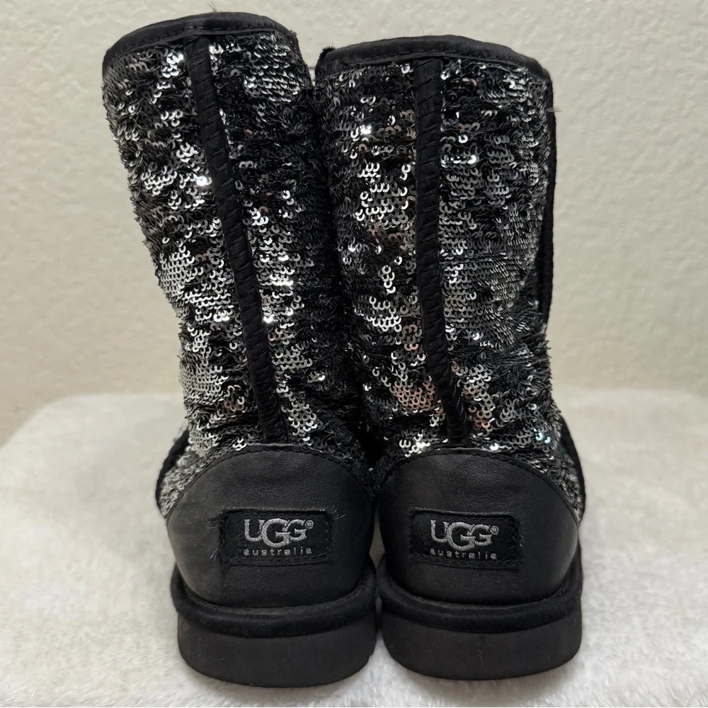 UGG sequins some no
